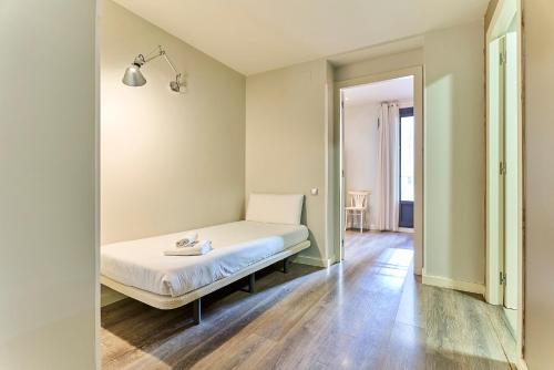 Montserrat Apartments by gaiarooms