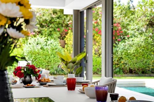 All About Villa Gladiolo