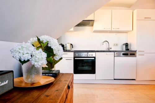 Foto Historic City Center Design Apartments - Schlossberg View 6
