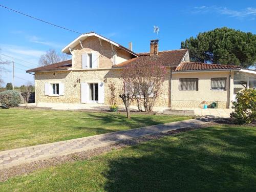 Maison 11 pers, terrasse, barbecue, Bazas