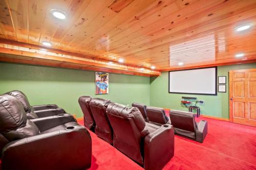 Paradise Pointe Pool Lodge by Beyond Expectations photo 37
