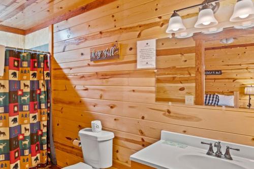 Paradise Pointe Pool Lodge by Beyond Expectations photo 26