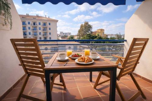 Apartamento Almar Benalmádena a 200 m de la playa - Piscina y Parking privado