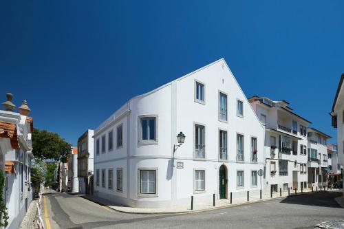 PN48 brith apartment over Cascais roof, 120m2 close from beach and restaurant