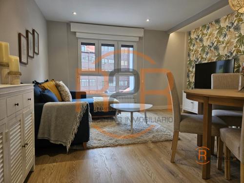 1A126 Apartamento céntrico de 2 dormitorios en Gijón By R2R
