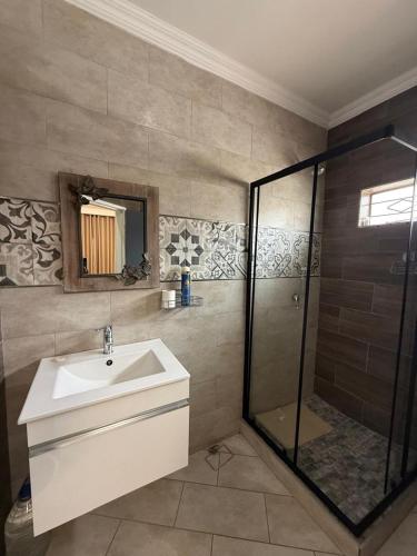 Ένα μπάνιο στο Rosenia Manor B&B