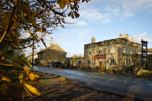 Norfolk Arms Hotel, Ringinglow Image