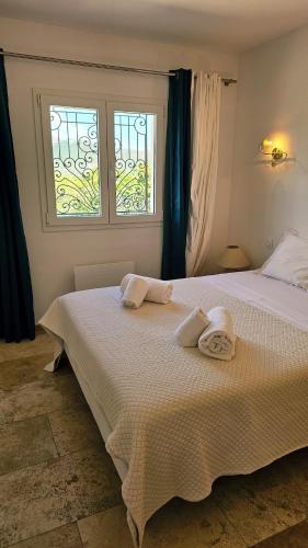 Villa Pinarello, Piscine et Mer