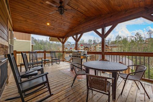Gallery image of Hilltop Haven – 4BR Chalet with Indoor Pool, Theater Room, Sauna and Hot Tub in Gatlinburg