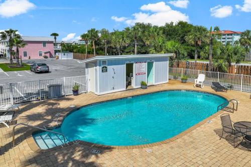 Gulf-Coast Townhome minutes walk to the Beach photo 28