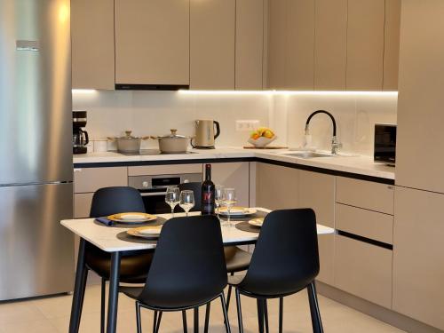 EVA Luxury Apartment