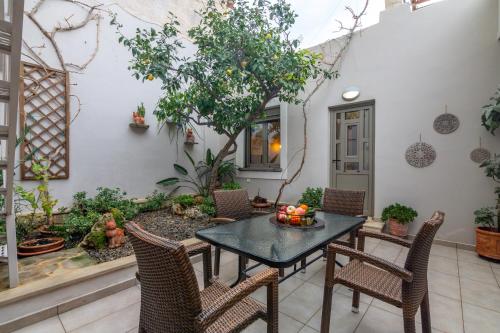 Garden house by Dreams