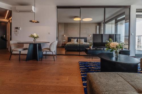 Foto Premium Suite, RIVER & OLD TOWN VIEW,FREE PARKING 2