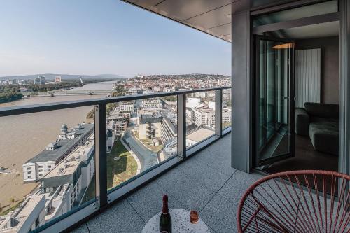 Foto Premium Suite, RIVER & OLD TOWN VIEW,FREE PARKING 5