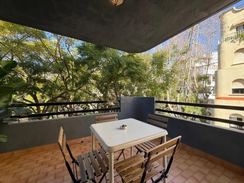Apartamento con Terraza en el Corazón de Marbella Centro