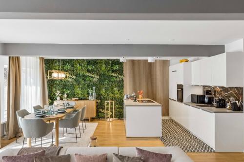 OldTown Penthouse Maisonette AC PrivateRooftop