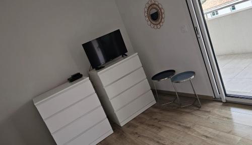 Studio 2 minutes du port Bonifacio avec parking privé