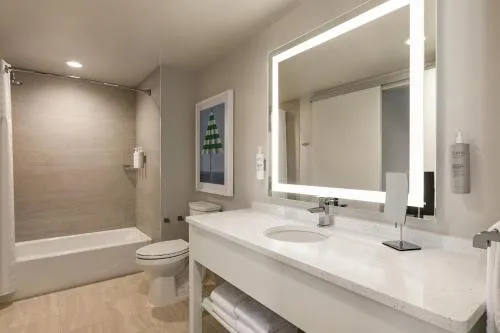 Embassy Suites By Hilton Panama City Beach Resort photo 16