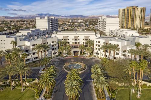 an aerial view of a city with palm trees at Hilton Vacation Club Cancun Resort Las Vegas in Las Vegas