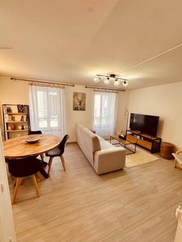 Appartement T2 en plein centre avec terasse ensoleillée