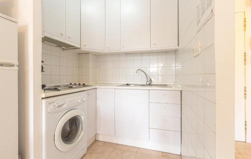 2 Bedroom Lovely Apartment In Torrevieja