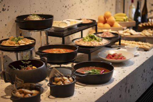 Hilton Kyoto — Property building