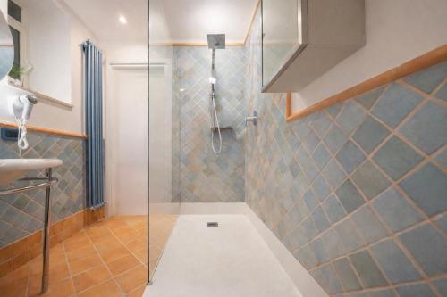Colosseum superior suites byLZluxuryproperties
