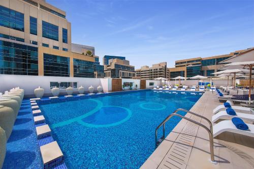 DoubleTree by Hilton Dubai - Business Bay — Pool view