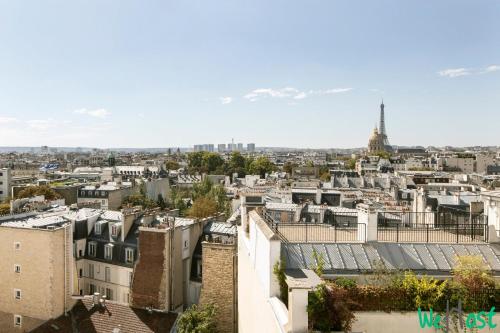 WeHost - Studio with Eiffel Tower view in heart of 7e arrondissement