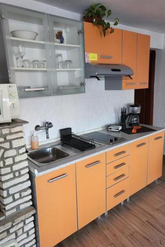 Apartments with parking space Rovinj - 24972