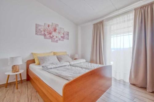 Apartments with parking space Rovinj - 24972