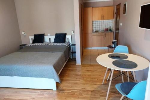 Apartments with parking space Medulin - 25220