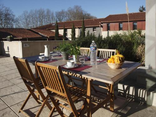 Res La Barbacane, Carcassonne, apartment for 4 pers