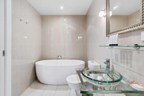 de Russie Boutique Hotel — Bathroom