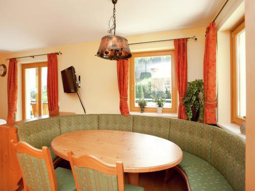 Chalet in Saalbach near Ski Lift