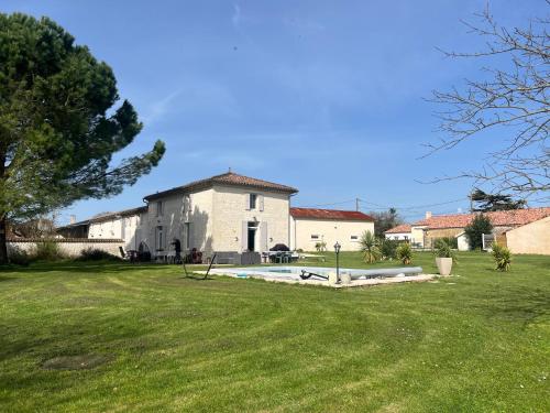 Domaine des Pierres Blanches - Epargnes