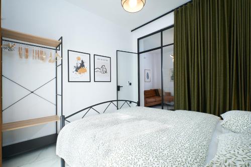 Vantage Apartment