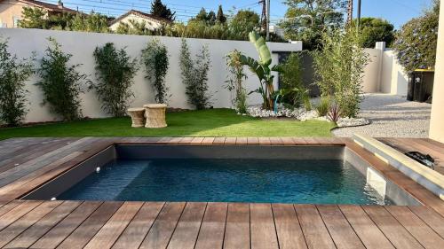 Beach House with Lagoon View Terrace for 7 Guests 4 Star Rated