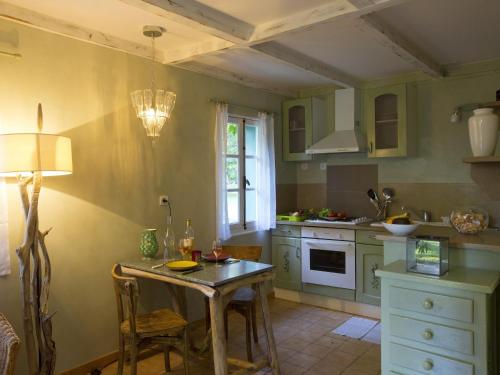 Domaine de Rhodes - 5 Chambres et 7 locations de vacances photo 87