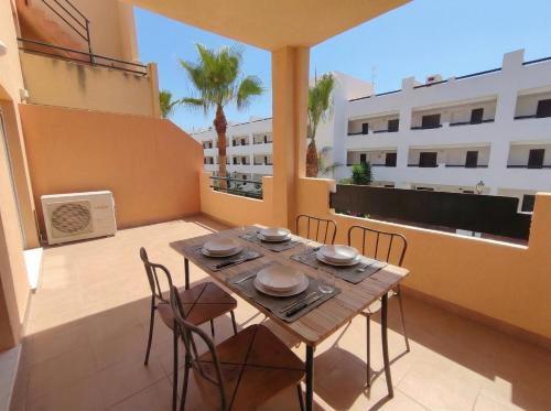 Apartamento Luminoso con terraza y parking privado - Vera Playa