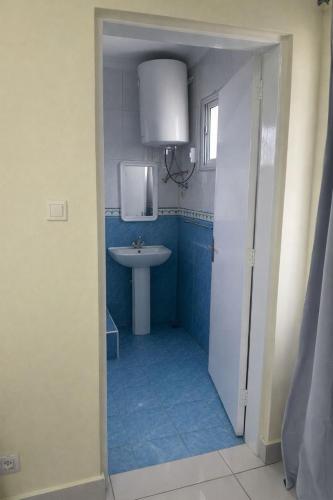 Bilik mandi di Vaidosa Guesthouse