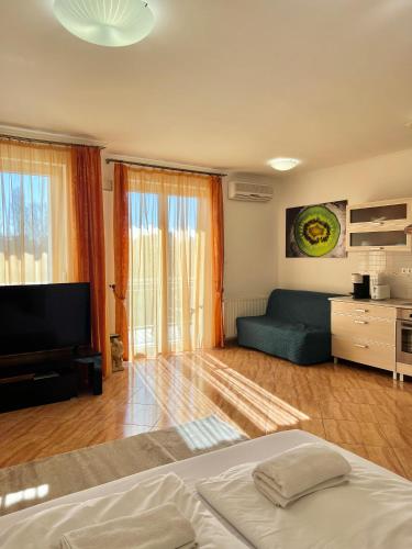 Beszédes 69 Apartment Siófok by BLTN