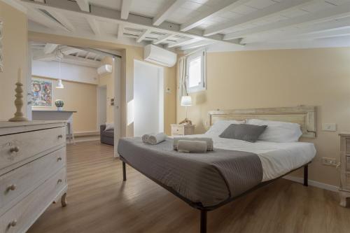 Raffaello Charming Apartment Near Duomo Square