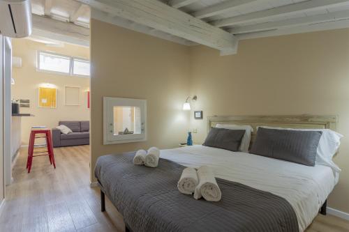 Raffaello Charming Apartment Near Duomo Square