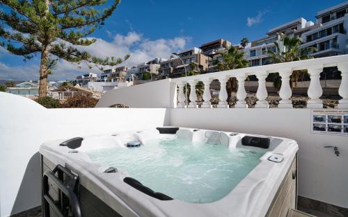 Vila Ocean View, Private Jacuzzi, AC