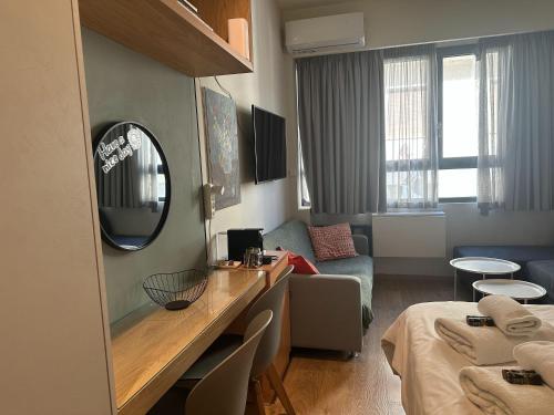 Athena Urban Retreat Apartment