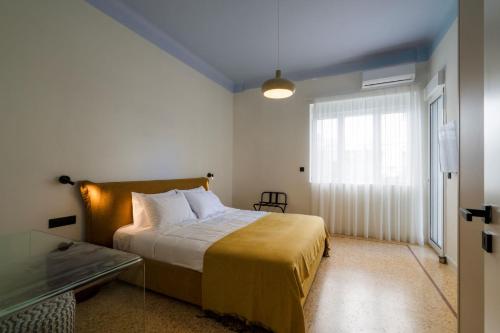 Spacious 3BR Garden Retreat Near National Archaeological Museum