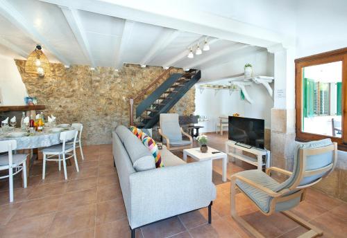 Owl Booking Villa Mairata - Great Garden and Pool