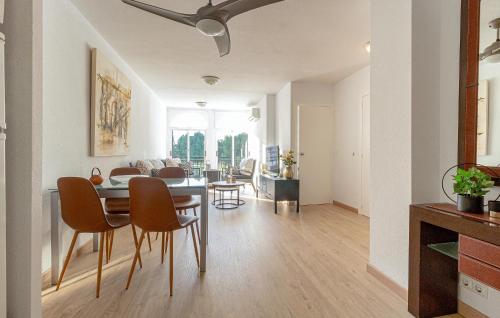 Gorgeous Apartment In Torrevieja