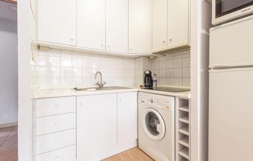 Gorgeous Apartment In Torrevieja